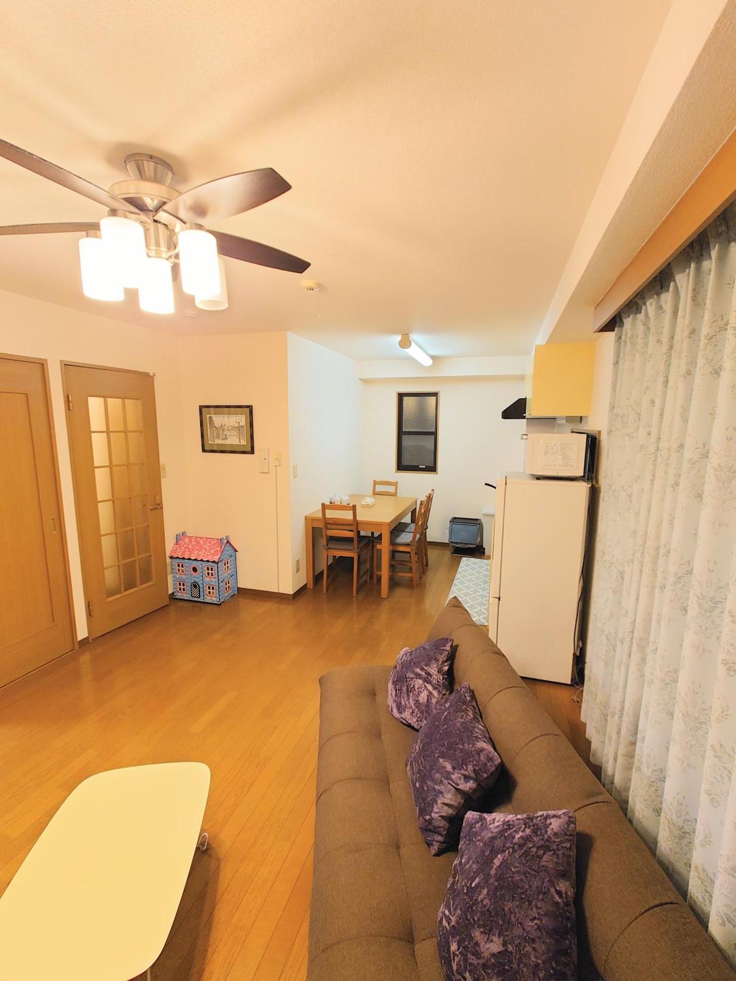 Honeys Guest House Tokio Buitenkant foto