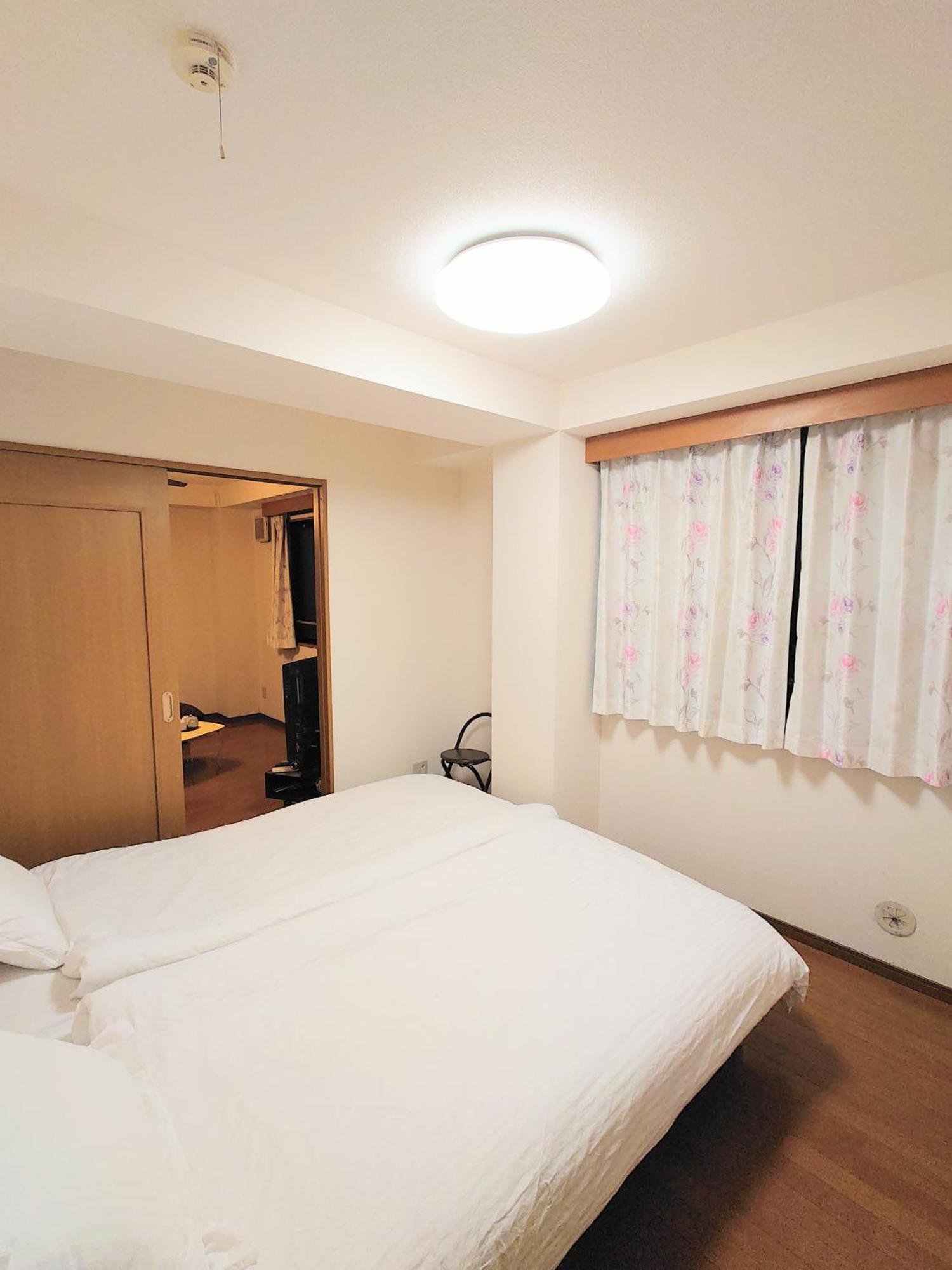 Honeys Guest House Tokio Buitenkant foto